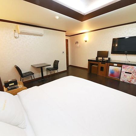 Hotel Diamond Suwon Buitenkant foto